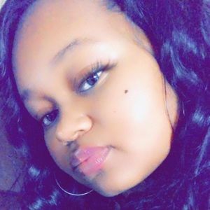 Meet your Posher, April